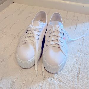 Superga Lace Up Platform Sneakers. White. BRAND NEW. NEVER WORN.